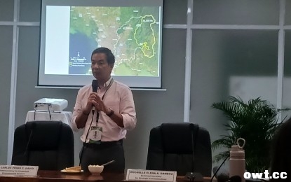 <p><strong>城市化，而非采石场。</strong> 环境部副部长卡洛斯·普里莫·戴维 (Carlos Primo David) 周四 (2024 年 9 月 5 日) 在奎松市举行的新闻发布会上表示，城市化是造成马尼拉大都会地区大规模洪水的罪魁祸首。环境部还表示，采石作业对洪水的影响微乎其微。<em>(PNA 照片由 Marita Moaje 拍摄)</em></p>